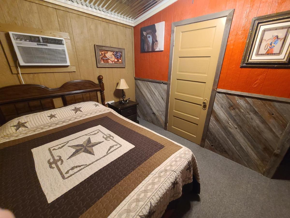 Buffalo Girls Hotel Кантон Екстер'єр фото