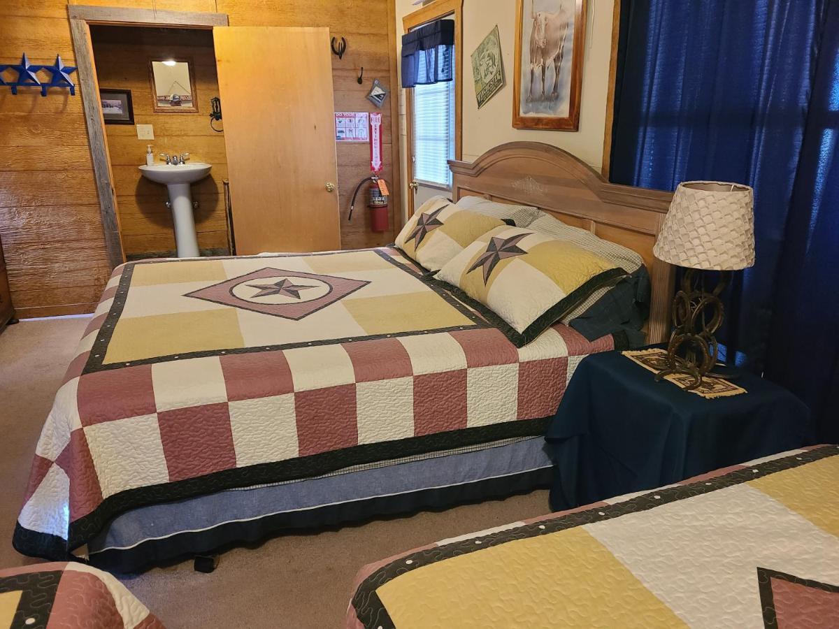 Buffalo Girls Hotel Кантон Екстер'єр фото
