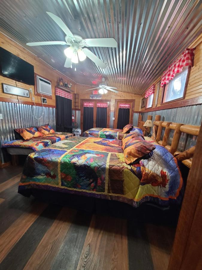 Buffalo Girls Hotel Кантон Екстер'єр фото
