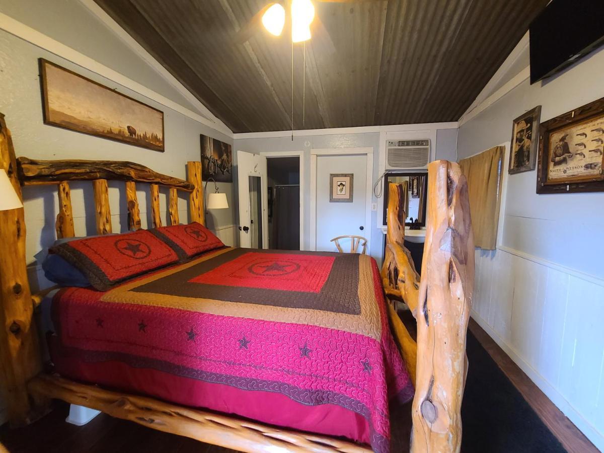 Buffalo Girls Hotel Кантон Екстер'єр фото