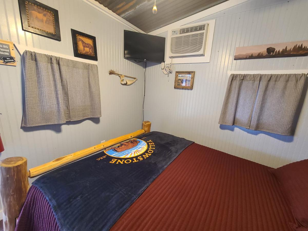 Buffalo Girls Hotel Кантон Екстер'єр фото