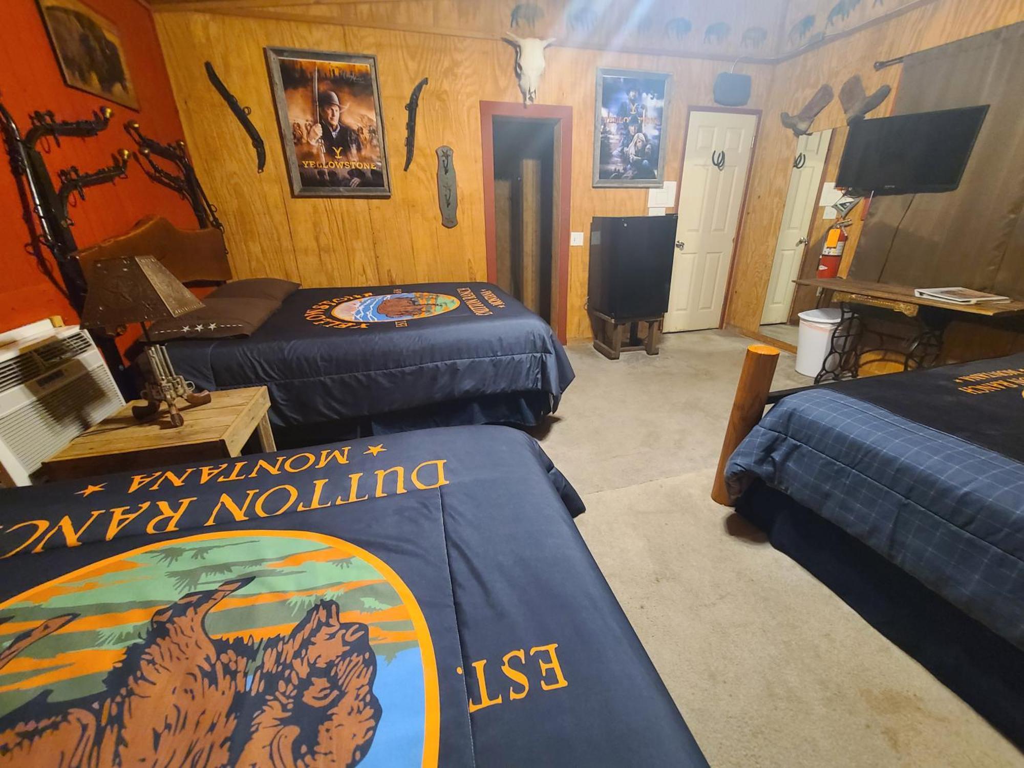 Buffalo Girls Hotel Кантон Екстер'єр фото