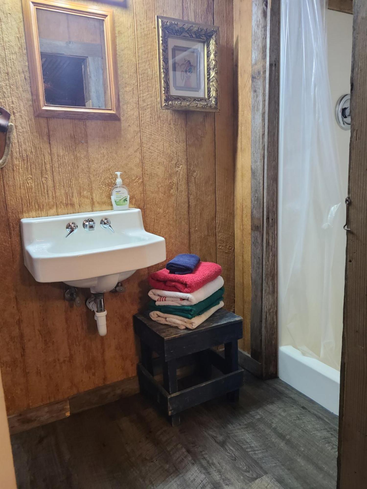 Buffalo Girls Hotel Кантон Екстер'єр фото